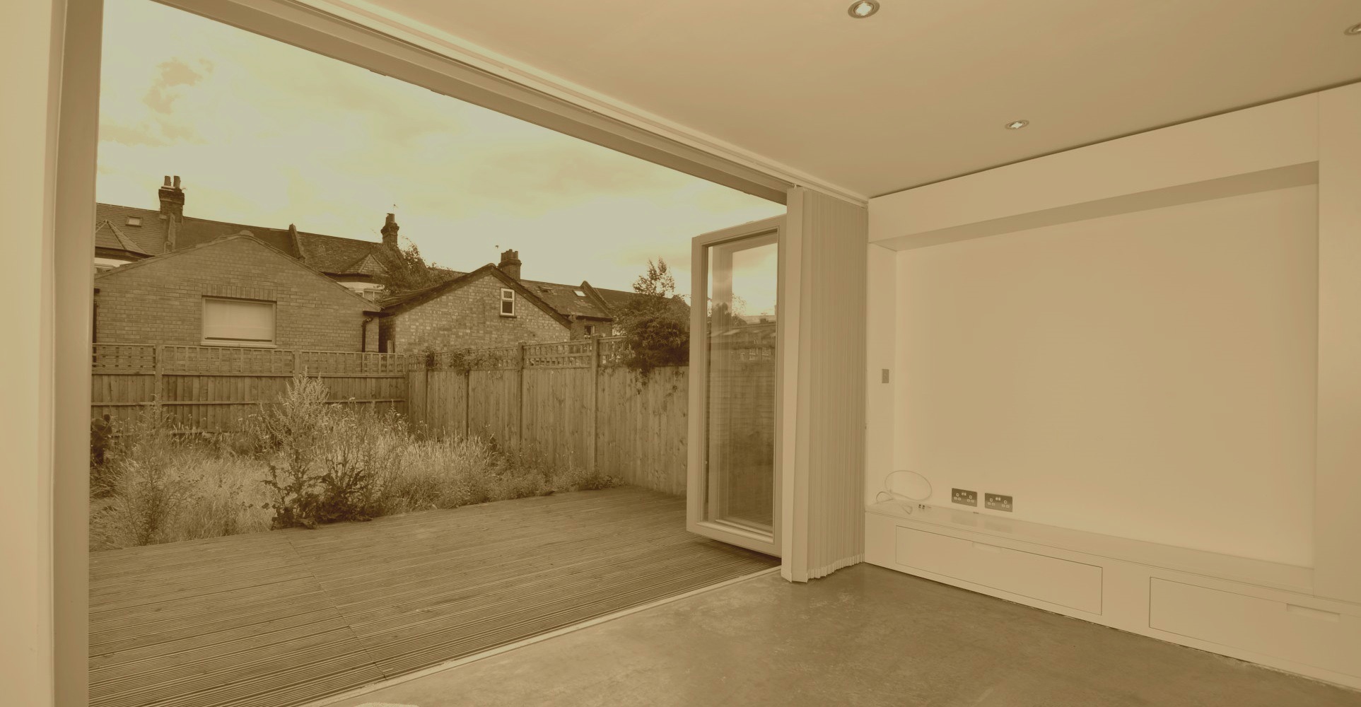 Slider, Glaziers in Leatherhead, Oxshott, Fetcham, KT22